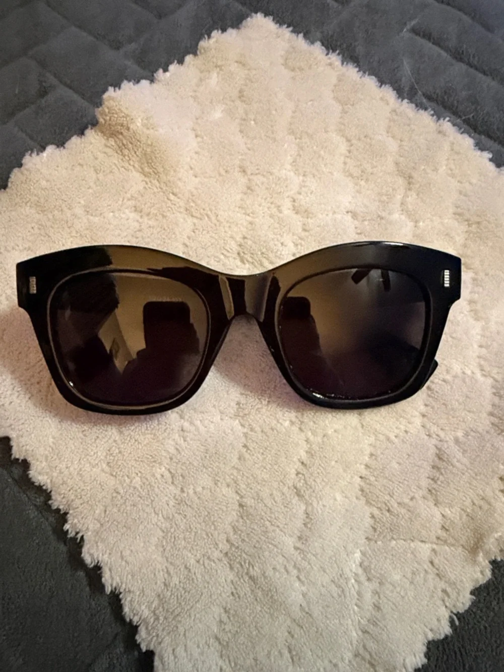Joe's Jeans Glossy Black Cat-Eye Sunglasses - Picture 3 of 6